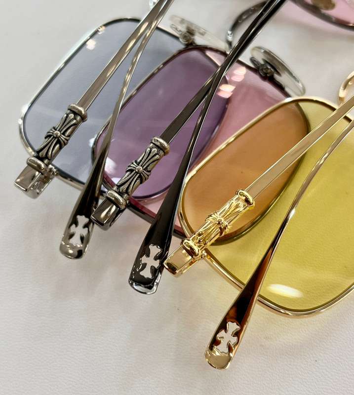 Picture of Chrome Hearts Sunglasses _SKUfw53761029fw